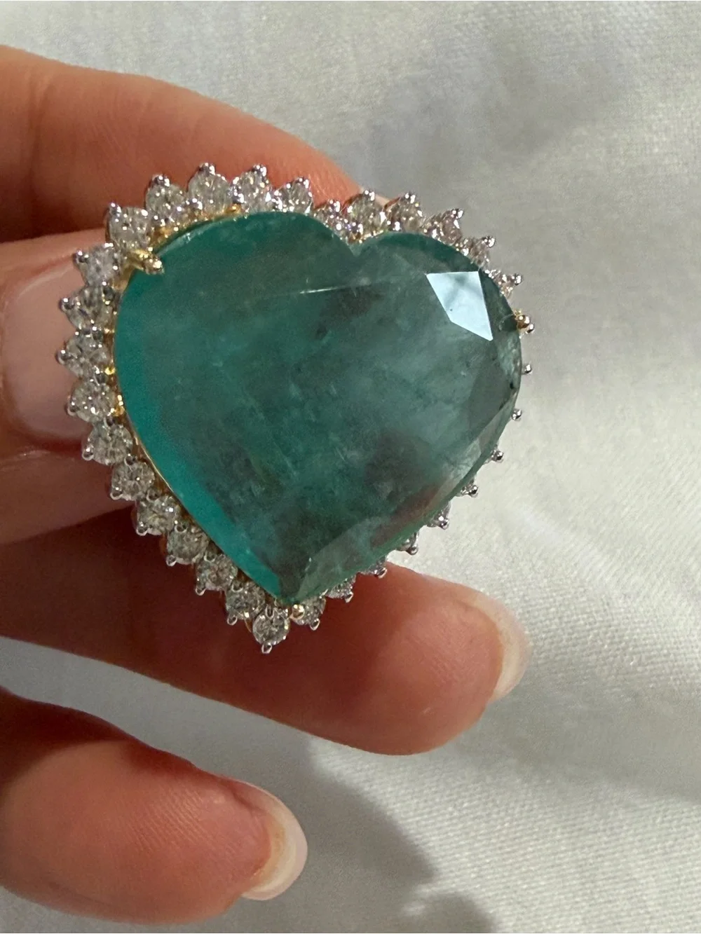 14K Yellow Gold 20.01ct Natural Emerald Heart Pendant 1.56ct Diamond Halo
